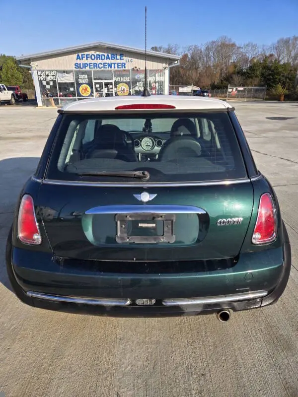 2005 MINI Cooper Base photo 5