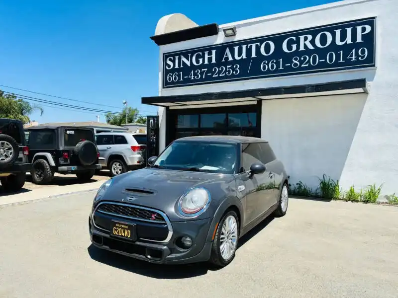2014 MINI Cooper S's photo