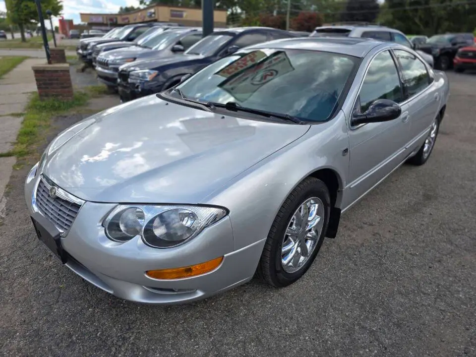 2004 Chrysler 300 Base photo 3