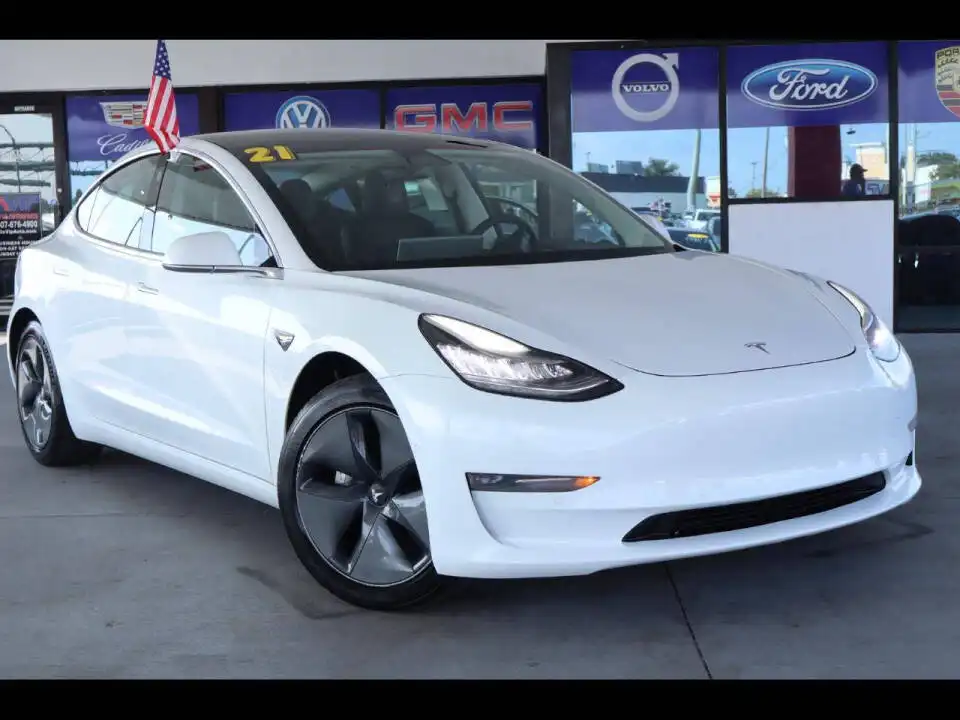 2020 Tesla Model 3 Long Range Dual Motor All-Wheel Drive's photo