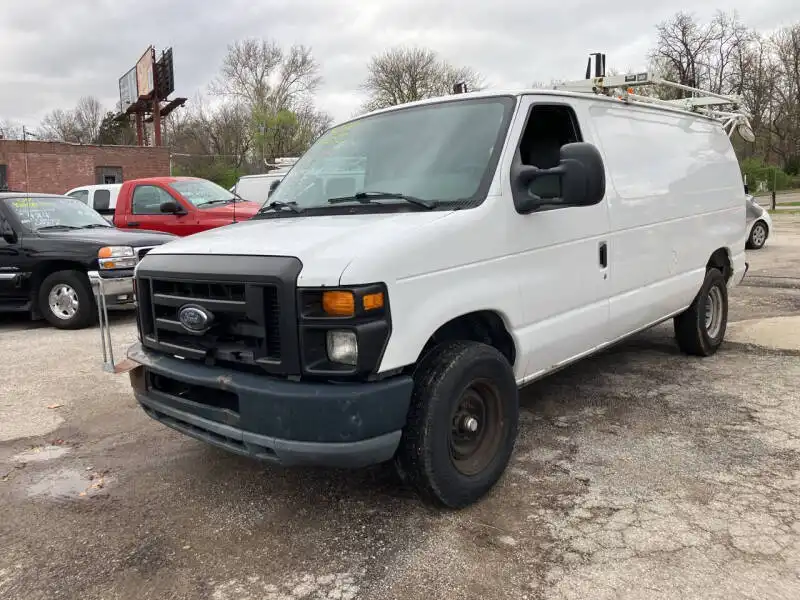 2009 Ford E-Series E-250 Van's photo