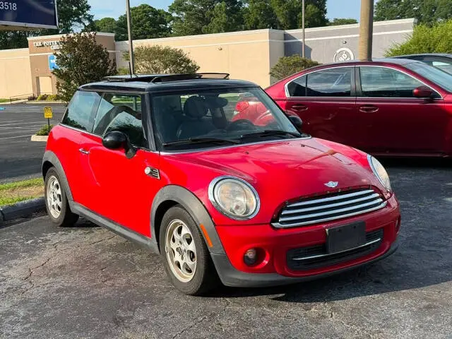 2013 MINI Cooper Base photo 3