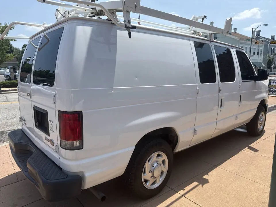 2014 Ford E-Series E-150 Van photo 5