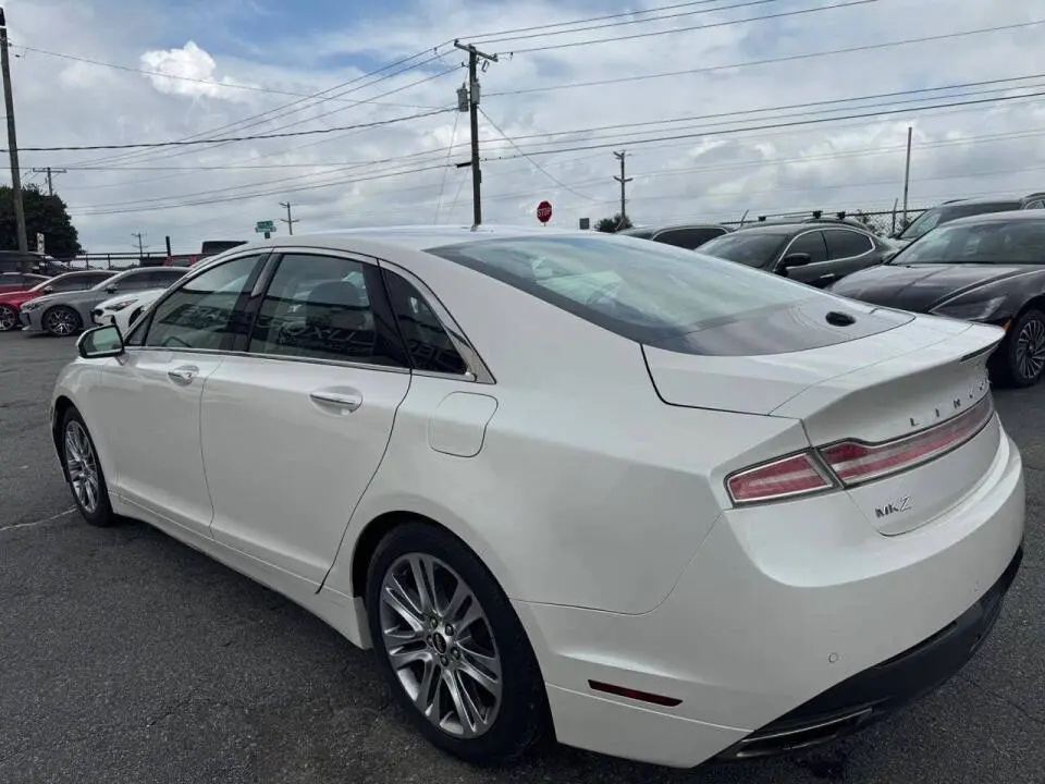 2015 Lincoln MKZ AWD photo 5