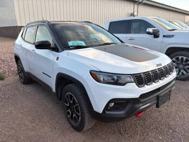 2025 Jeep Compass Trailhawk 4X4's photo