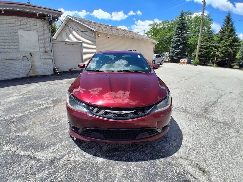 2015 Chrysler 200 S photo 3