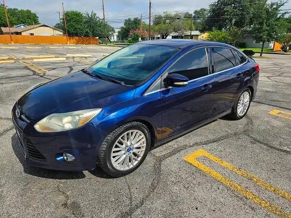 2012 Ford Focus Sedan SEL's photo