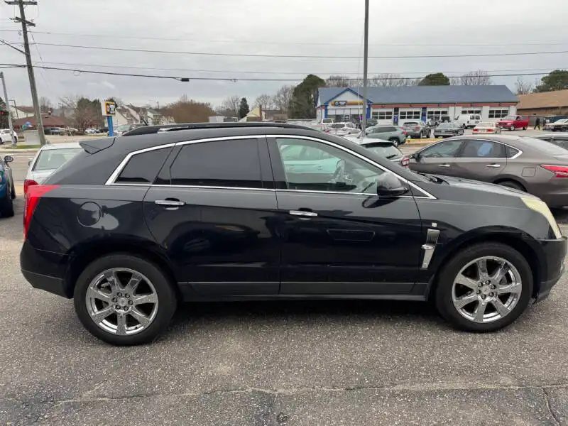 2011 Cadillac SRX FWD Base's photo