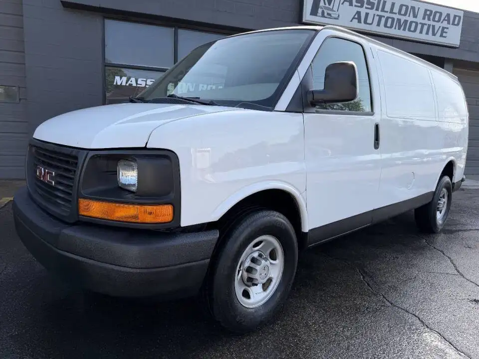 2012 GMC Savana 2500 Cargo Van's photo