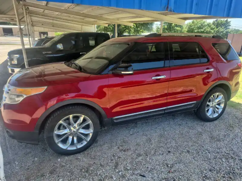 2014 Ford Explorer XLT's photo