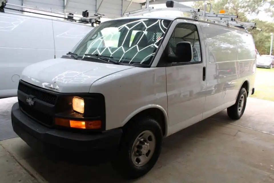 2015 Chevrolet Express 2500 Work Van HD's photo