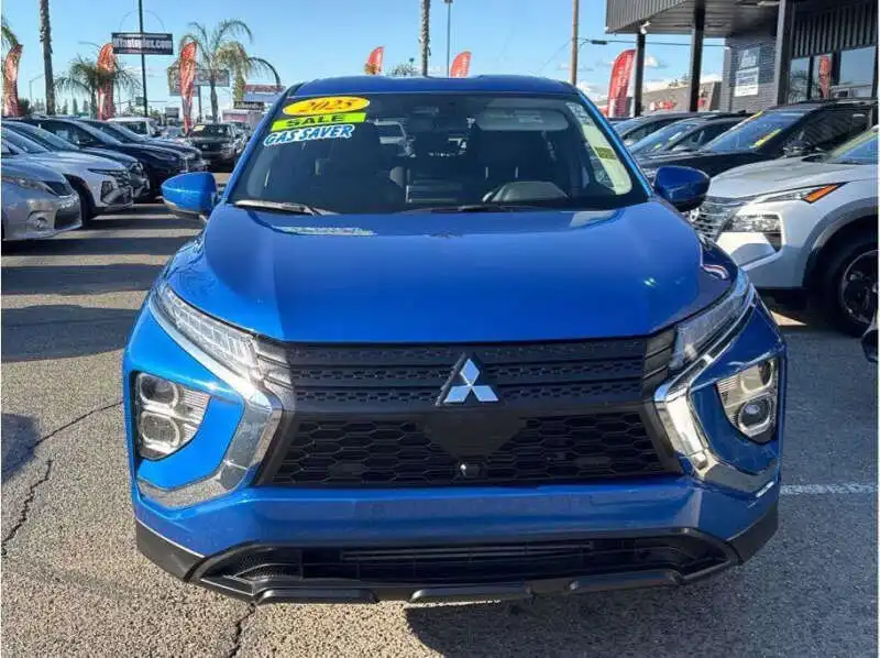 2025 Mitsubishi Eclipse Cross SE S-AWC's photo