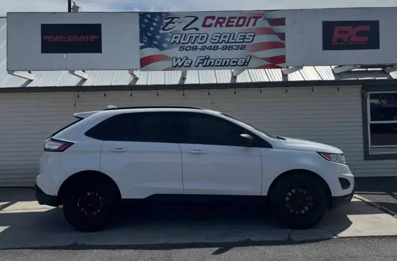 2017 Ford Edge SE AWD's photo