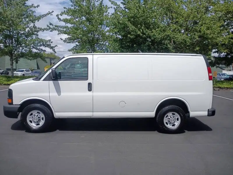 2012 Chevrolet Express 2500 Work Van HD's photo