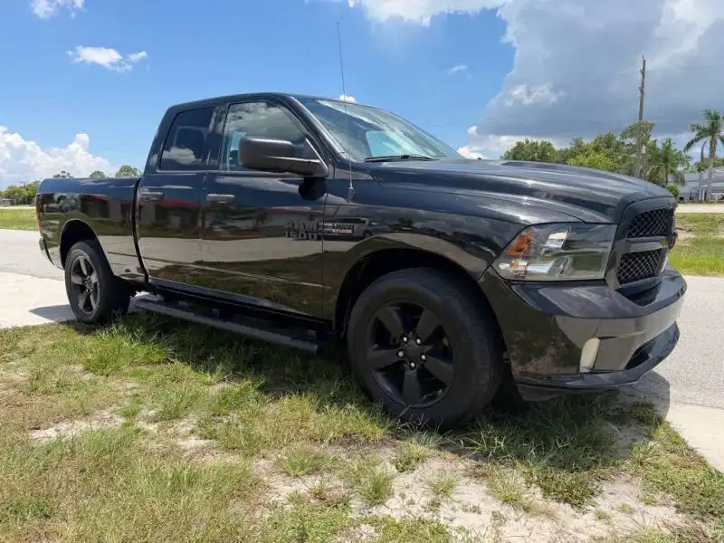 2017 RAM 1500 Express 4x4 Quad Cab 6'4's photo