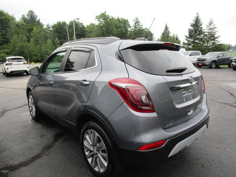2019 Buick Encore Preferred AWD photo 3