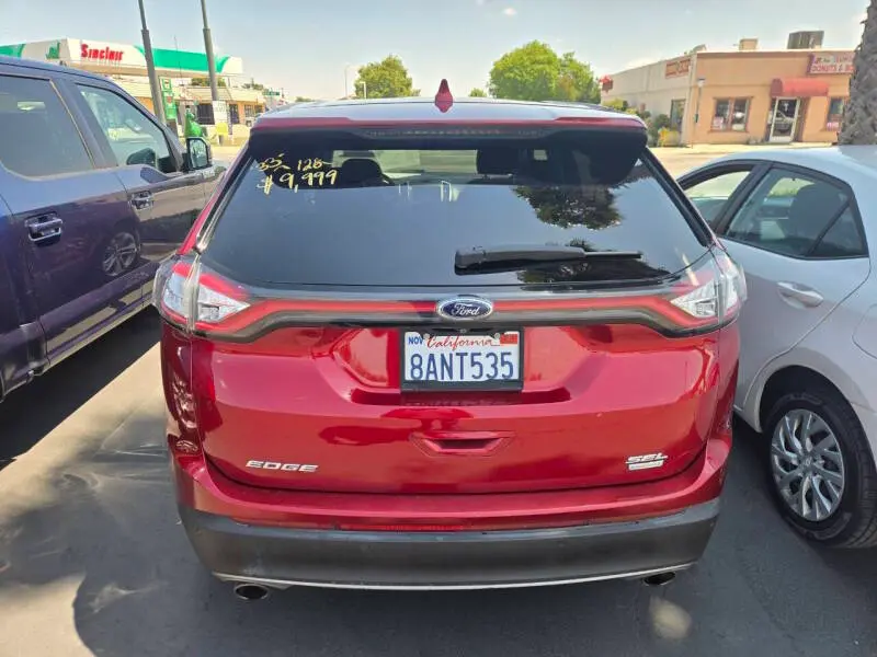 2017 Ford Edge SEL photo 5