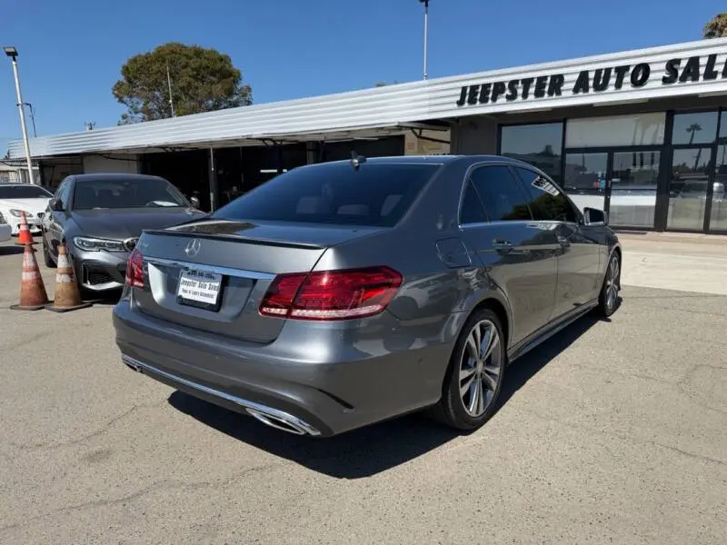2016 Mercedes-Benz E-Class E350 Sport photo 4