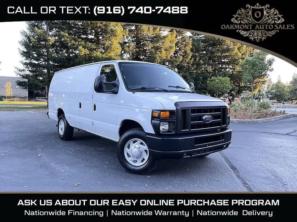 2011 Ford E-Series E-250 Extended's photo