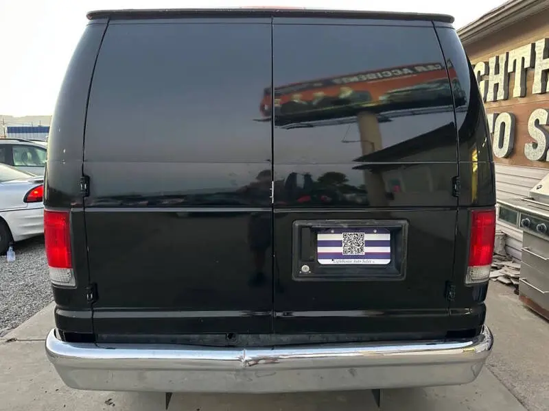 2014 Ford E-Series E-150 Van photo 4