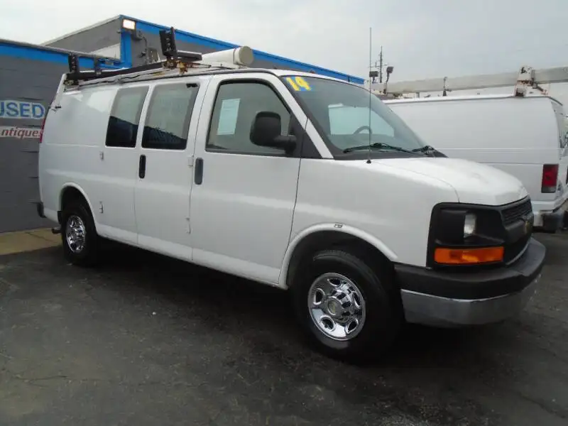 2014 Chevrolet Express 2500 Work Van HD's photo