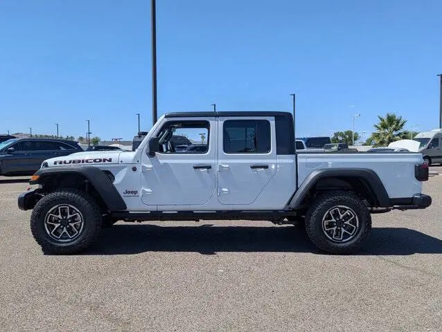 2025 Jeep Gladiator Rubicon Auto photo 3