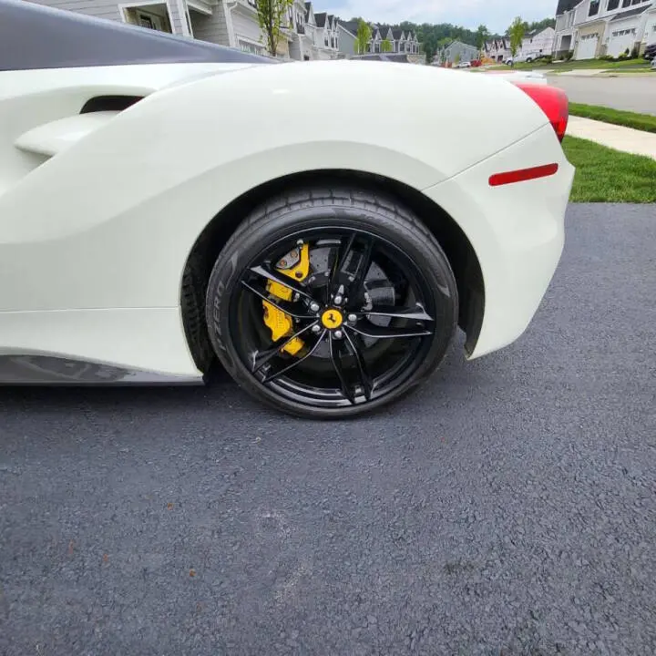 2017 Ferrari 488 Base photo 3