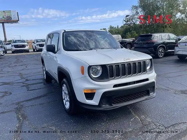 2023 Jeep Renegade Latitude 4WD's photo