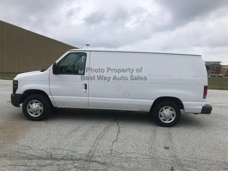 2012 Ford E-Series E-150 Van photo 5
