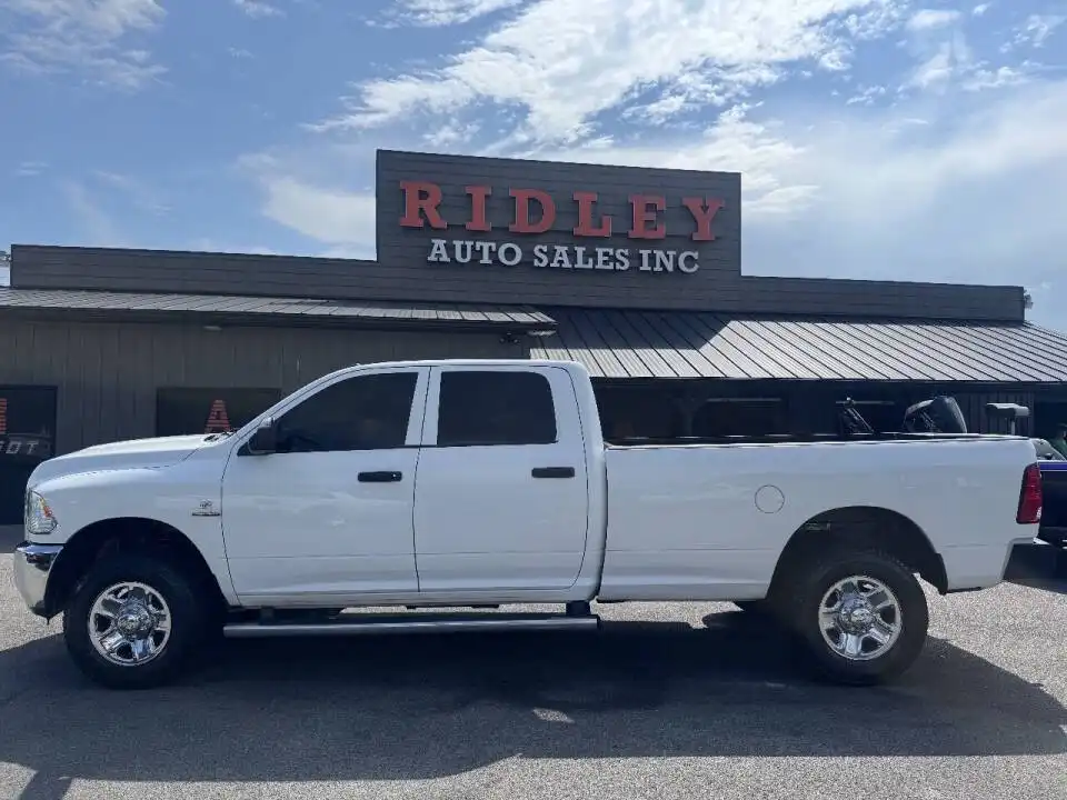 2018 RAM 3500 Tradesman 4X4 Crew Cab LWB's photo