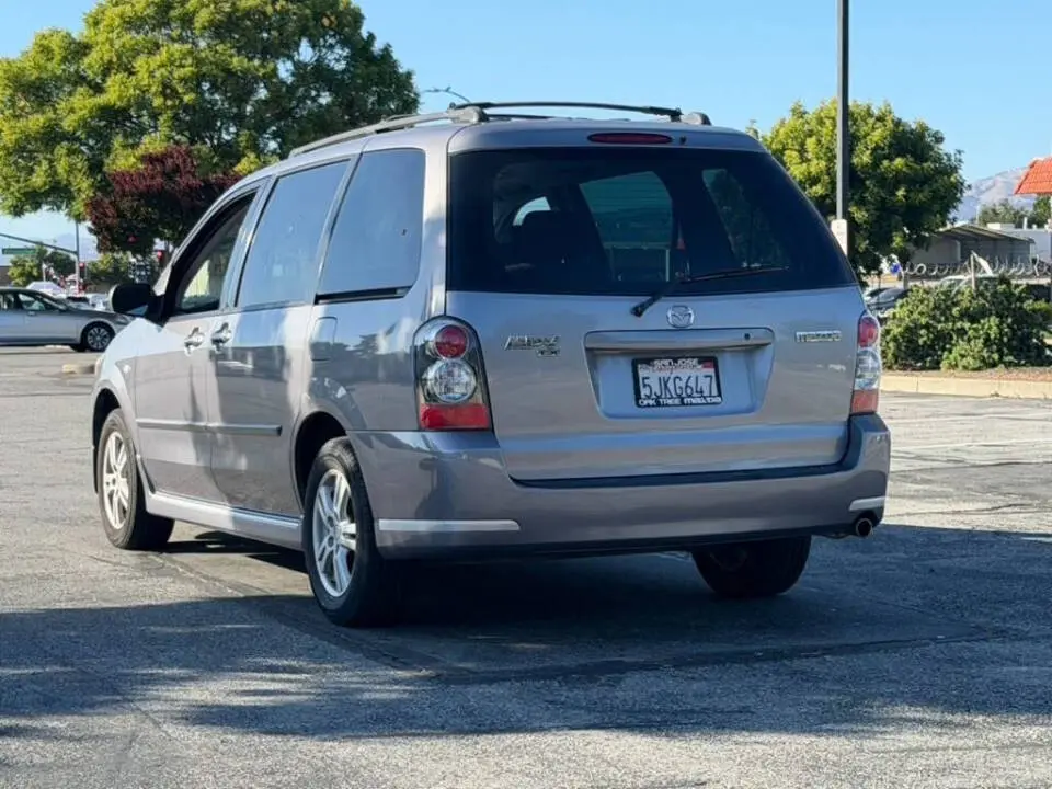 2004 Mazda MPV ES photo 5
