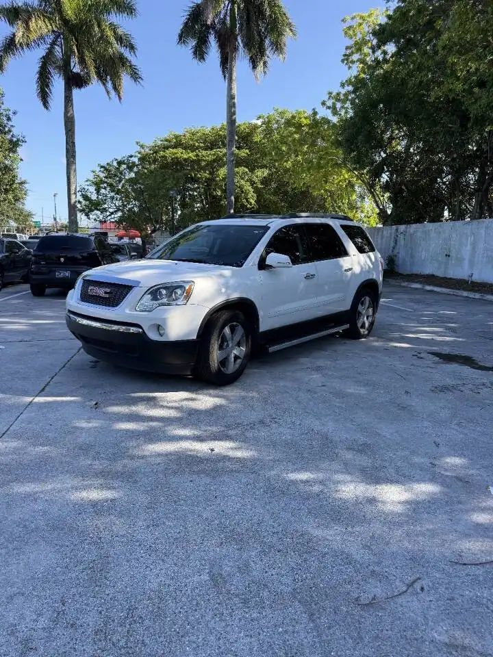 2012 GMC Acadia FWD SLT-1's photo