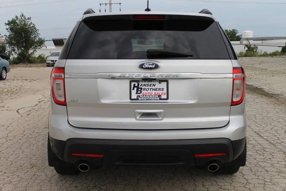 2012 Ford Explorer XLT photo 5