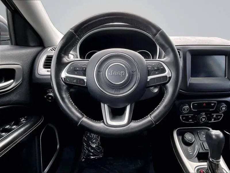 2020 Jeep Compass Latitude 4X4 photo 5