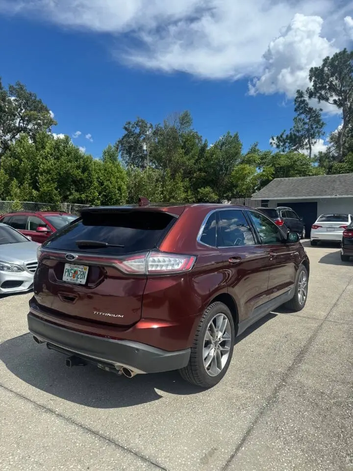2015 Ford Edge Titanium photo 4