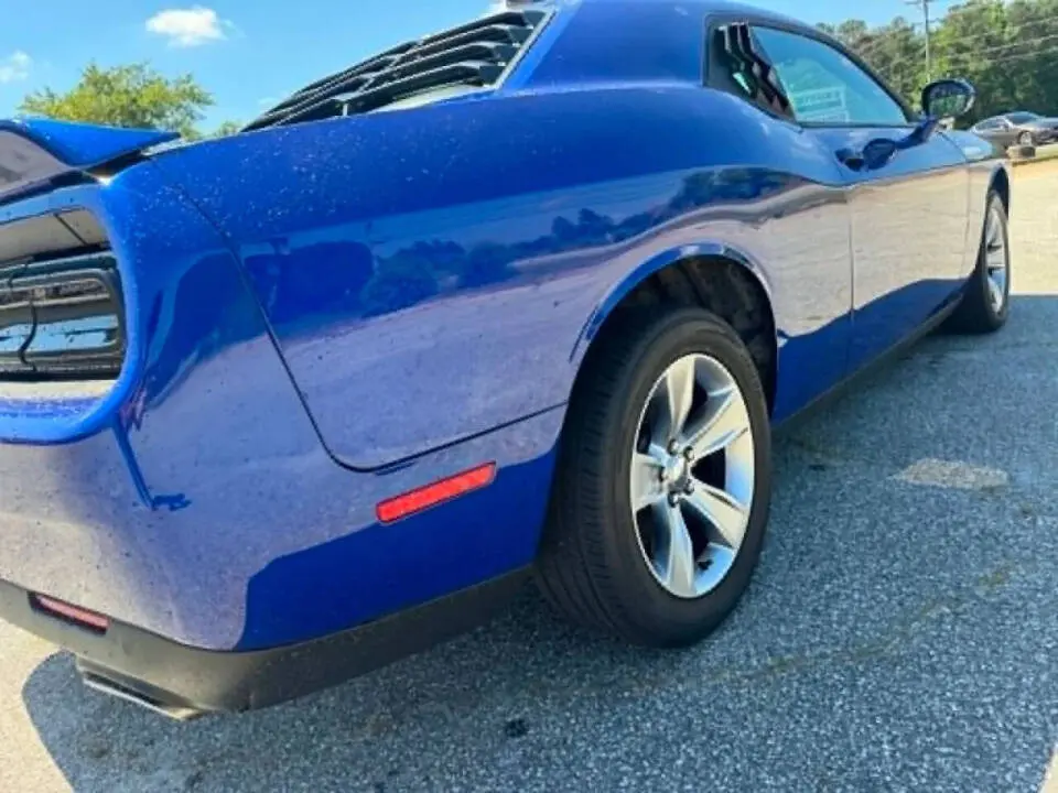 2021 Dodge Challenger SXT Auto photo 3