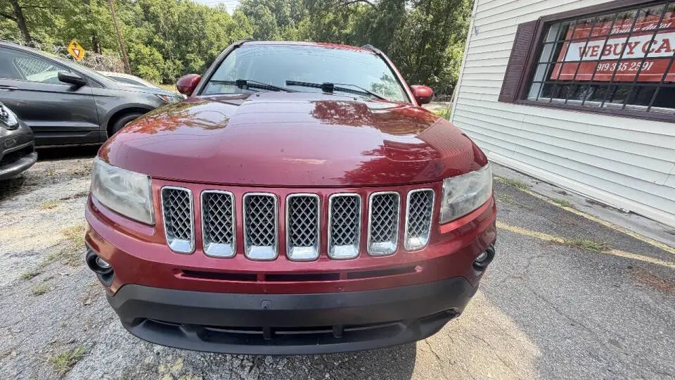 2014 Jeep Compass Latitude photo 3