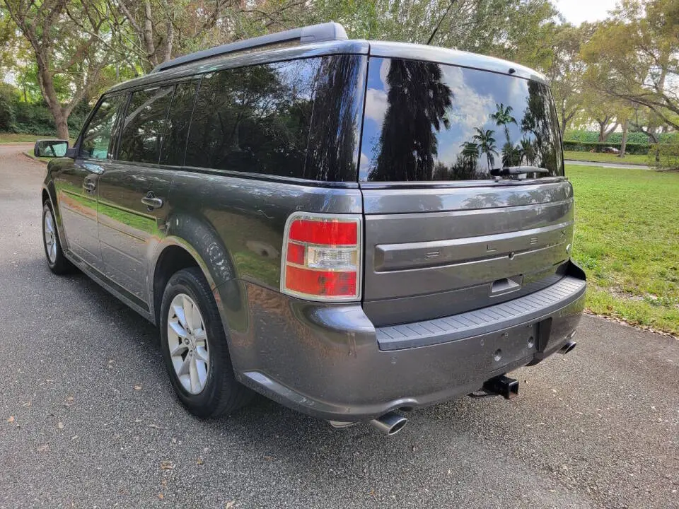 2019 Ford Flex SE FWD photo 5
