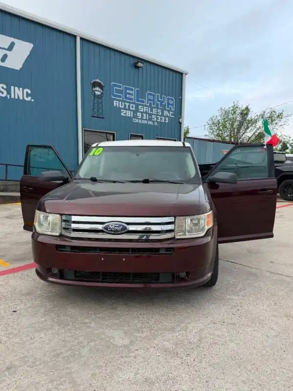 2010 Ford Flex SE FWD's photo
