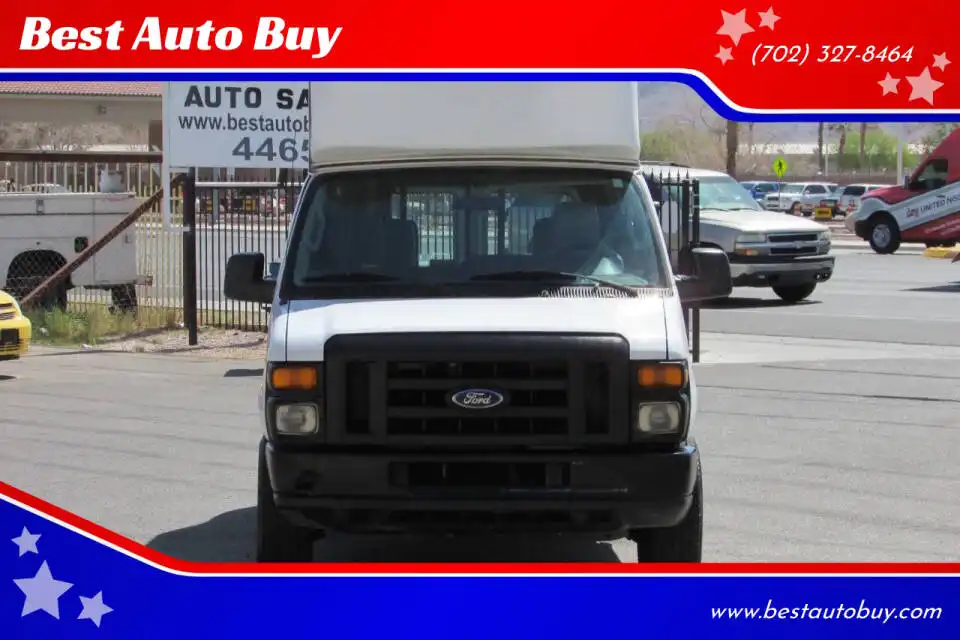 2011 Ford E-Series E-350 Super Duty Extended's photo