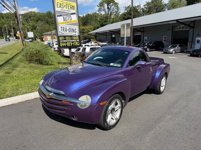 2004 Chevrolet SSR LS's photo