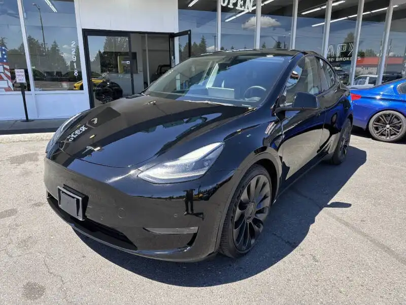 2022 Tesla Model Y Performance Dual Motor All-Wheel Drive's photo