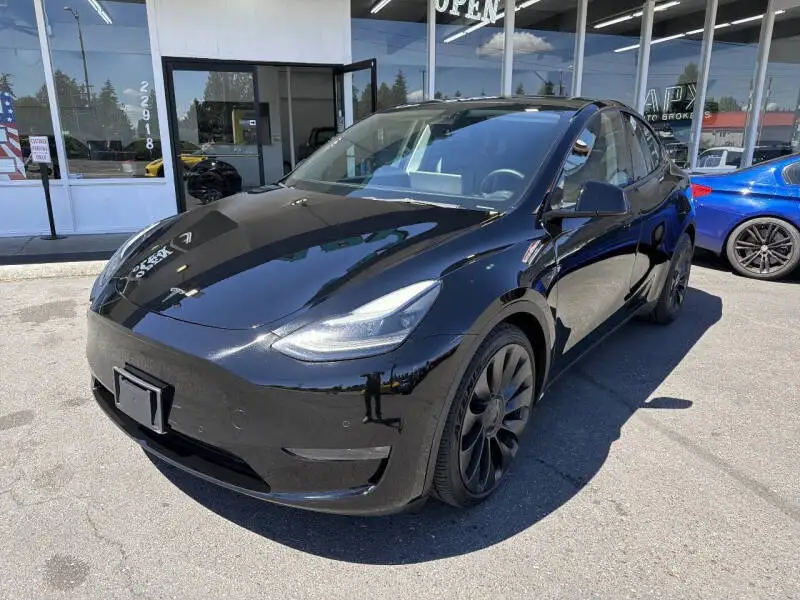 2022 Tesla Model Y Performance Dual Motor All-Wheel Drive's photo
