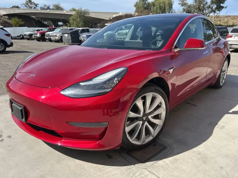 2019 Tesla Model 3 Long Range photo 1
