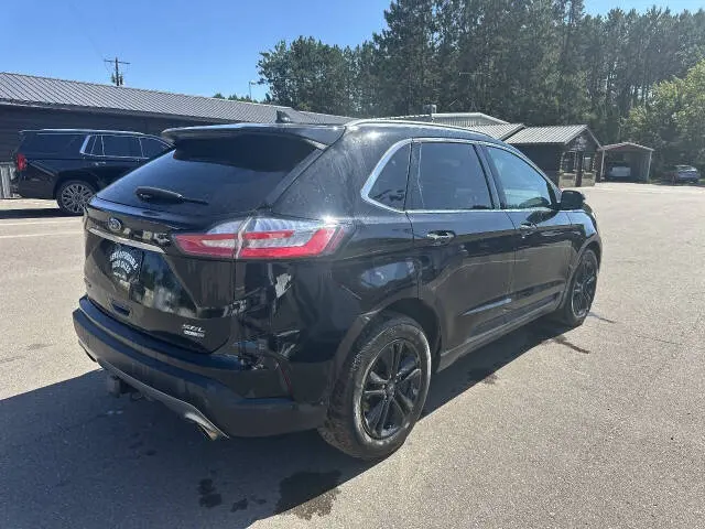 2020 Ford Edge SEL AWD photo 4