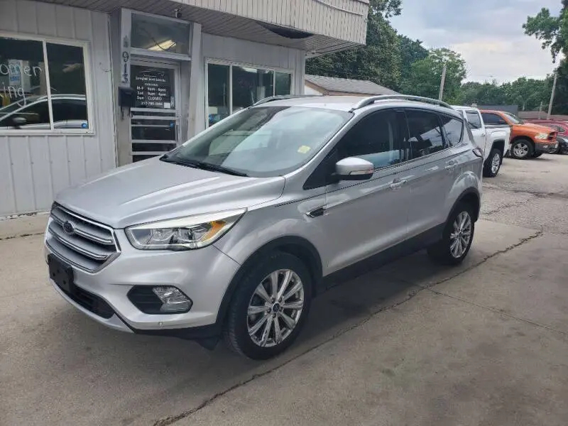 2017 Ford Escape Titanium photo 3