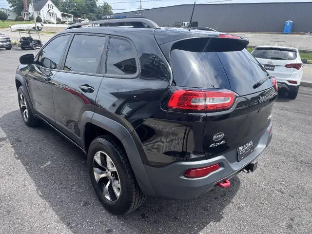 2016 Jeep Cherokee Trailhawk 4x4 photo 5