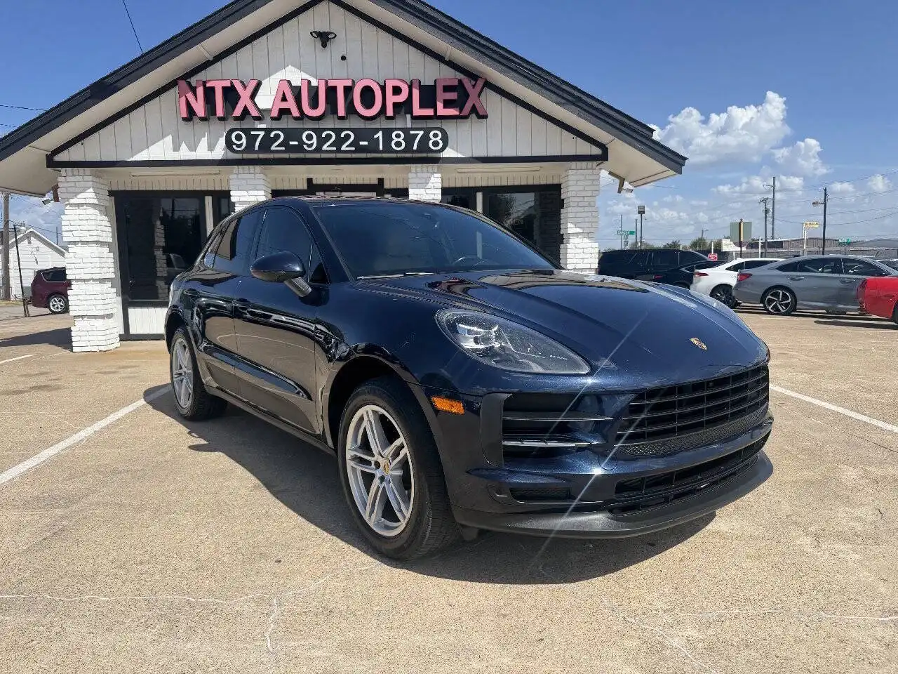 2020 Porsche Macan Base's photo