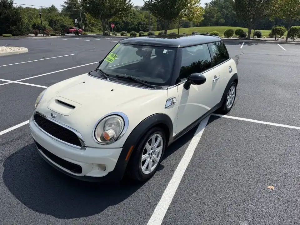 2011 MINI Cooper S's photo