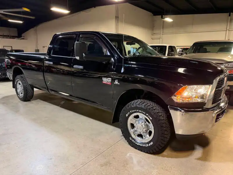 2012 RAM 3500 ST 4X4 Crew Cab LWB DRW's photo